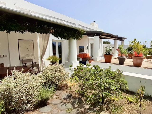 Villa in vendita a Lipari ME