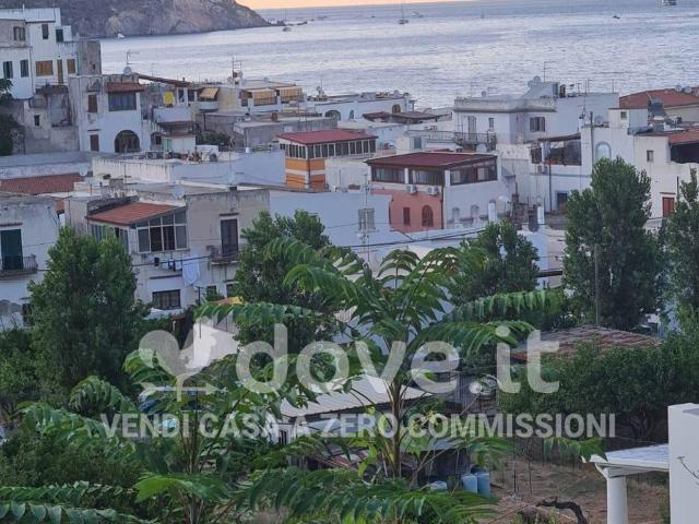 Villa in vendita a Lipari ME