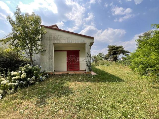 Villa in vendita a Lipomo CO