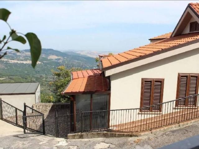 Villa in vendita a Liscia CH