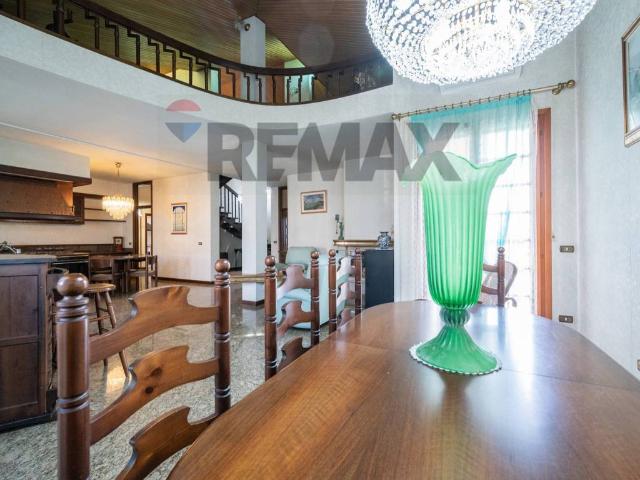 Villa in vendita a Luzzara RE