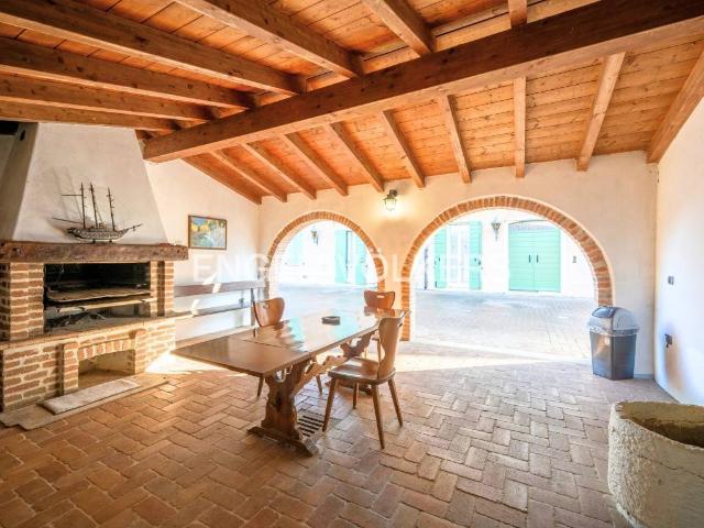 Villa in vendita a Luzzara RE