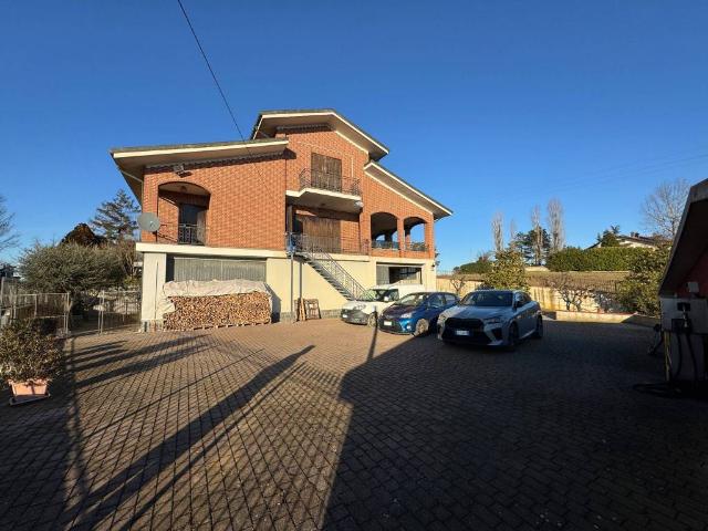 Villa in vendita a Lu e Cuccaro Monferrato AL