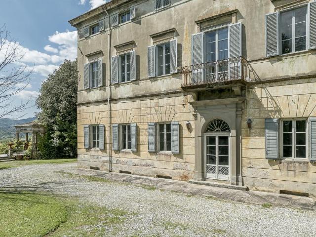 Villa in vendita a Lucca