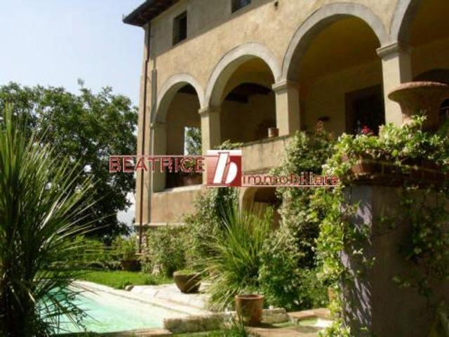 Villa in vendita a Lucca