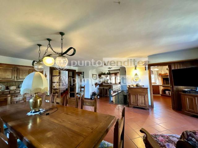 Villa in vendita a Lucca