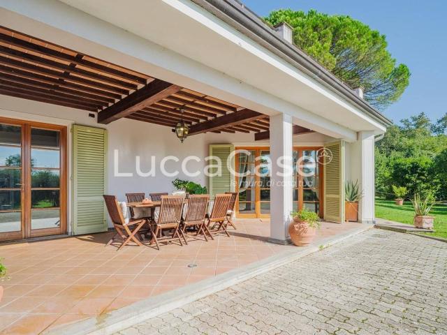 Villa in vendita a Lucca