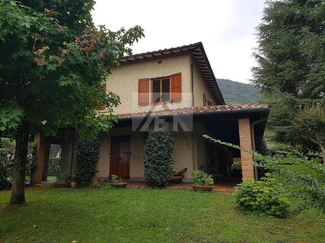 Villa in vendita a Lucca LU