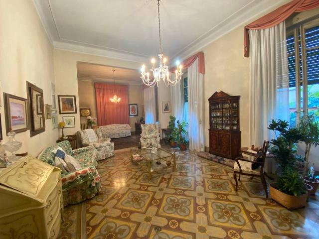 Villa in vendita a Lucca LU
