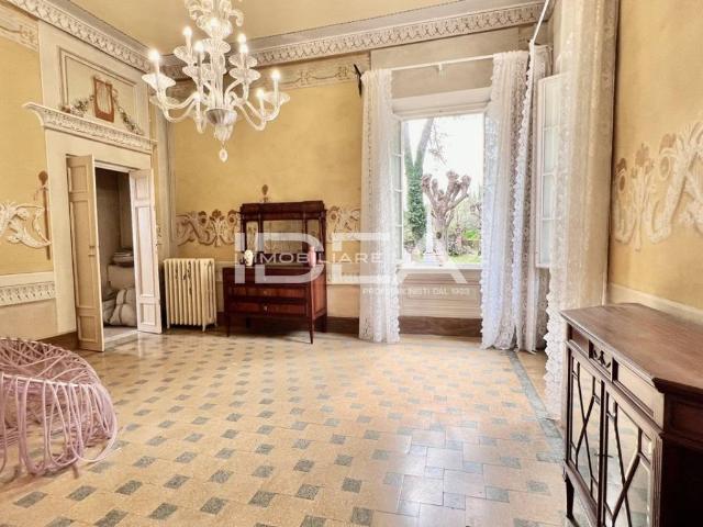 Villa in vendita a Lucca LU