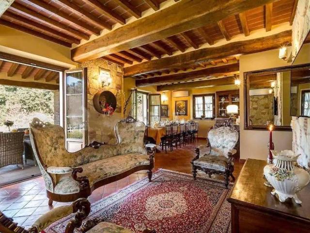 Villa in vendita a Lucca LU