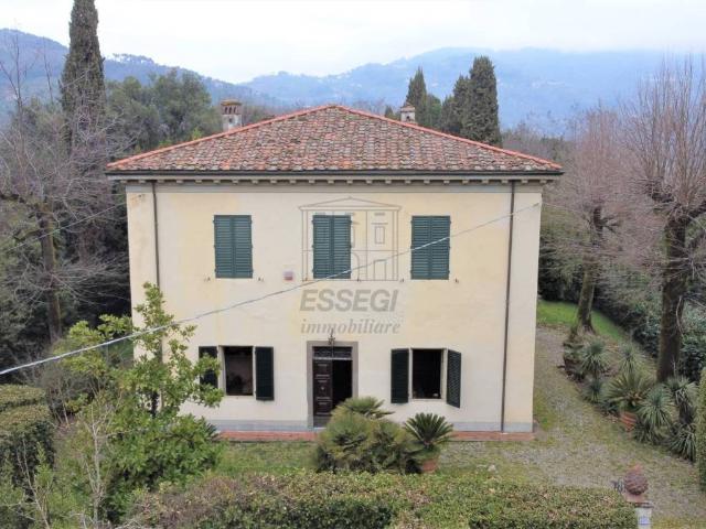 Villa in vendita a Lucca LU
