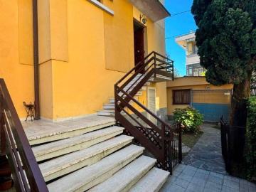 Villa in vendita a Lucca LU