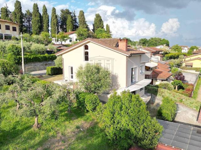 Villa in vendita a Lucca LU
