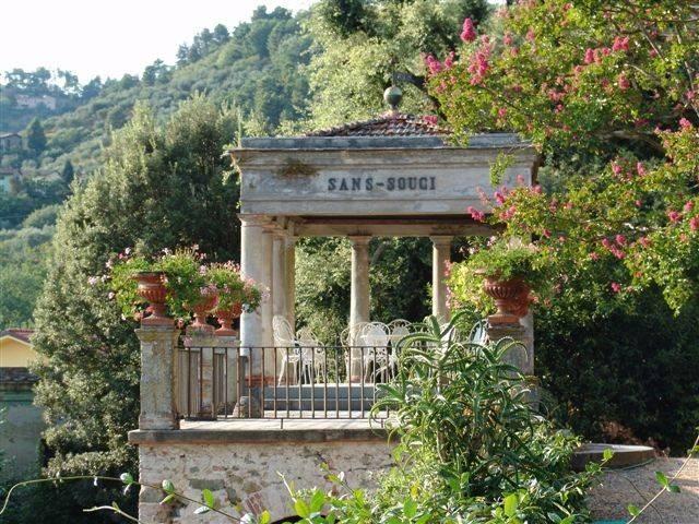 Villa in vendita a Lucca LU