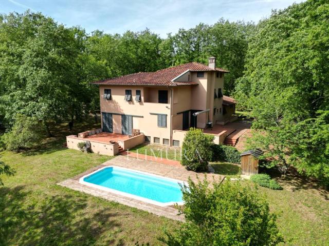 Villa in vendita a Lucca LU