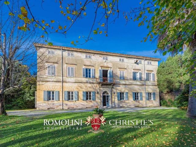 Villa in vendita a Lucca LU