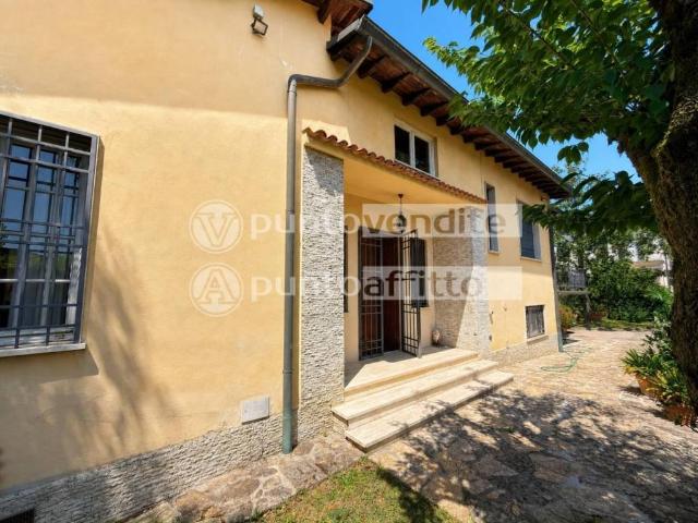 Villa in vendita a Lucca LU