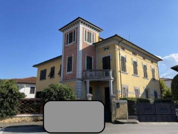 Villa in vendita a Lucca LU