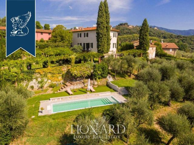 Villa in vendita a Lucca LU