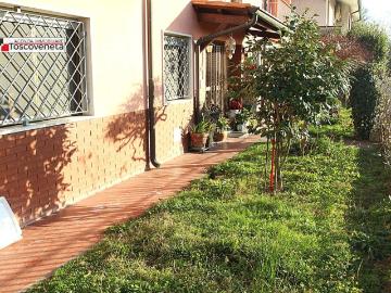 Villa in vendita a Lucca LU