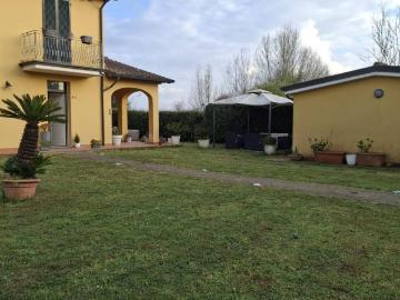 Sant'alessio, Lucca Toscana, Toscana - Giardino