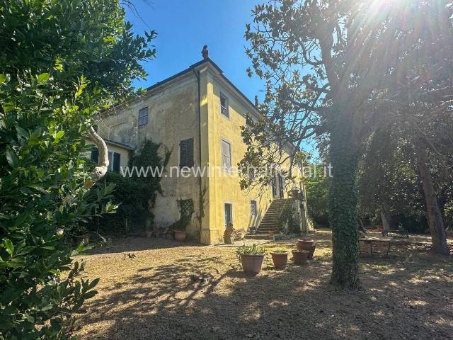 Villa in vendita a Lucca LU