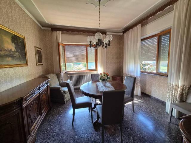 Villa in vendita a Lucca LU