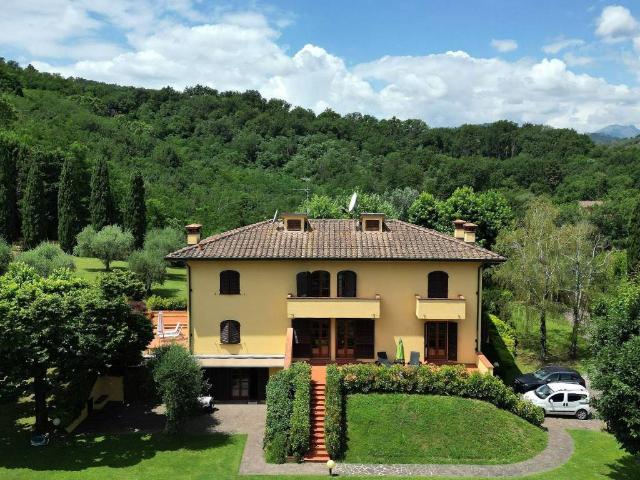 Villa in vendita a Lucca LU