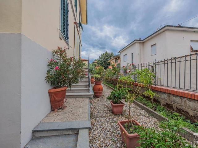 Villa in vendita a Lucca LU