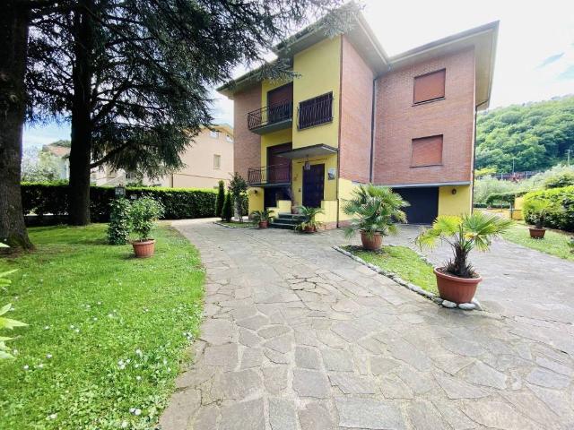 Villa in vendita a Lucca LU