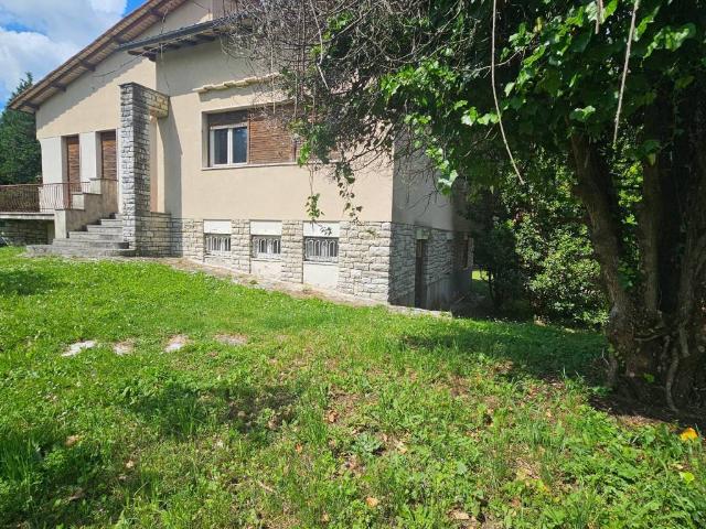 Villa in vendita a Lucca LU