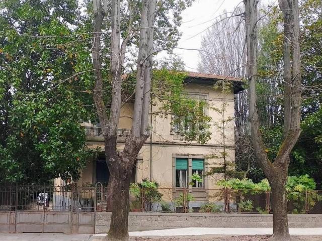 Villa in vendita a Lucca LU