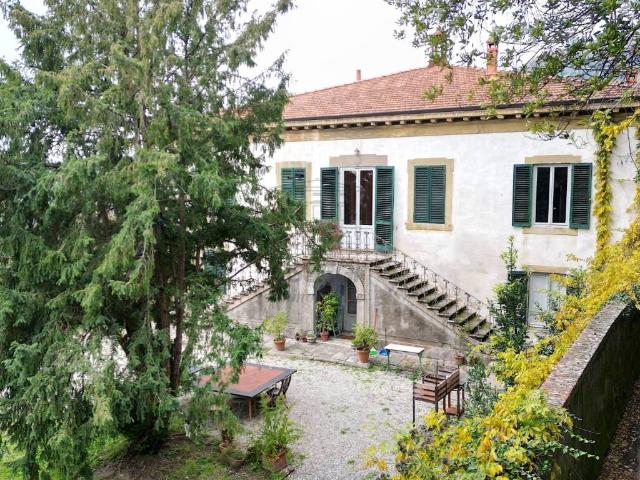 Villa in vendita a Lucca LU