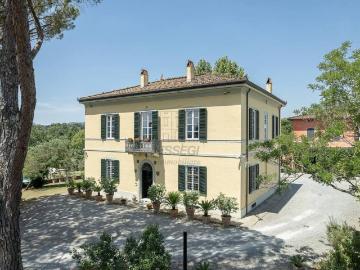 Villa in vendita a Lucca LU