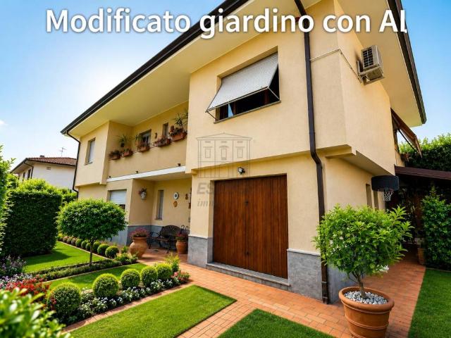 Villa in vendita a Lucca LU