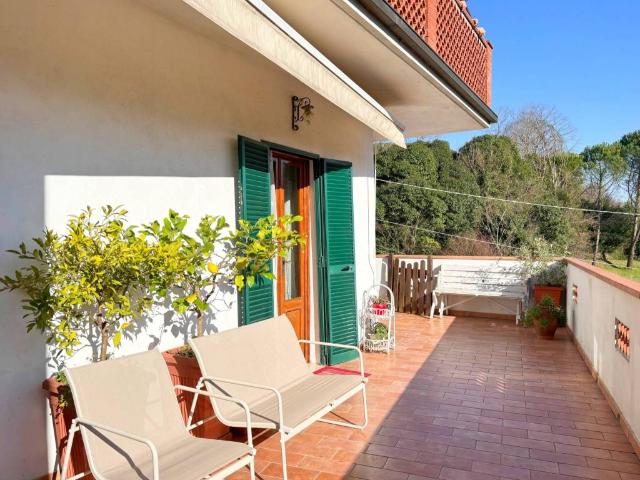 Villa in vendita a Lucca LU