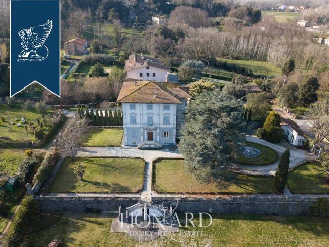 Villa in vendita a Lucca LU