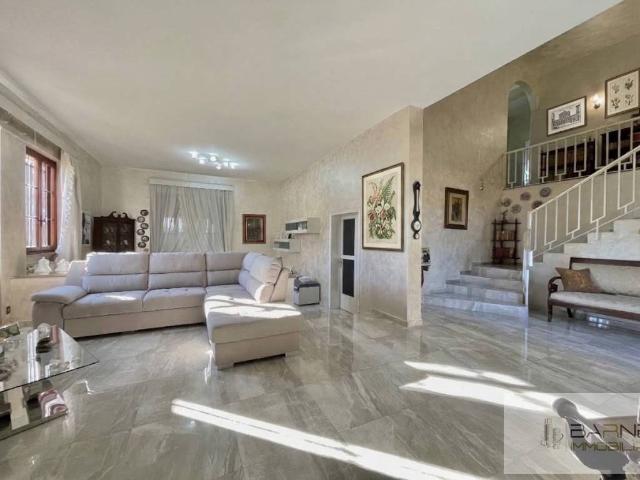 Villa in vendita a Lucca LU