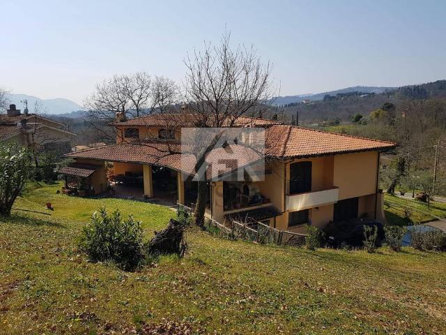 Villa in vendita a Lucca LU