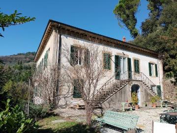 Villa in vendita a Lucca LU