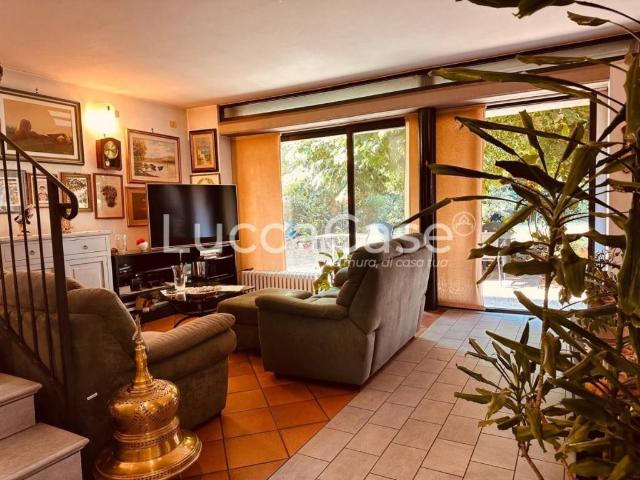 Villa in vendita a Lucca LU