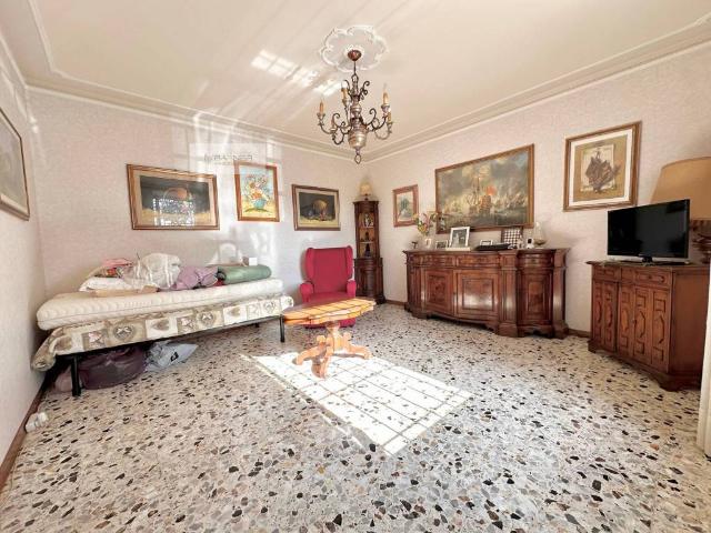 Villa in vendita a Lucca LU