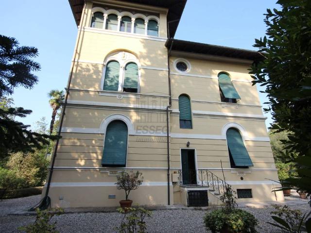 Villa in vendita a Lucca LU