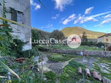 Villa in vendita a Lucca LU