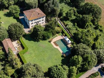 Villa in vendita a Lucca LU