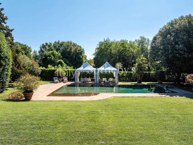 Villa in vendita a Lucca LU
