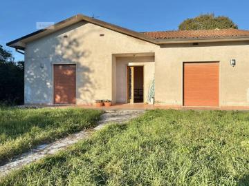 Villa in vendita a Lucca LU