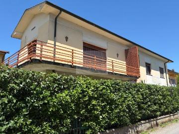 Villa in vendita a Lucca LU