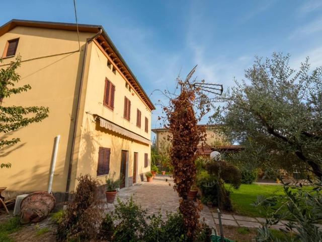 Villa in vendita a Lucca LU
